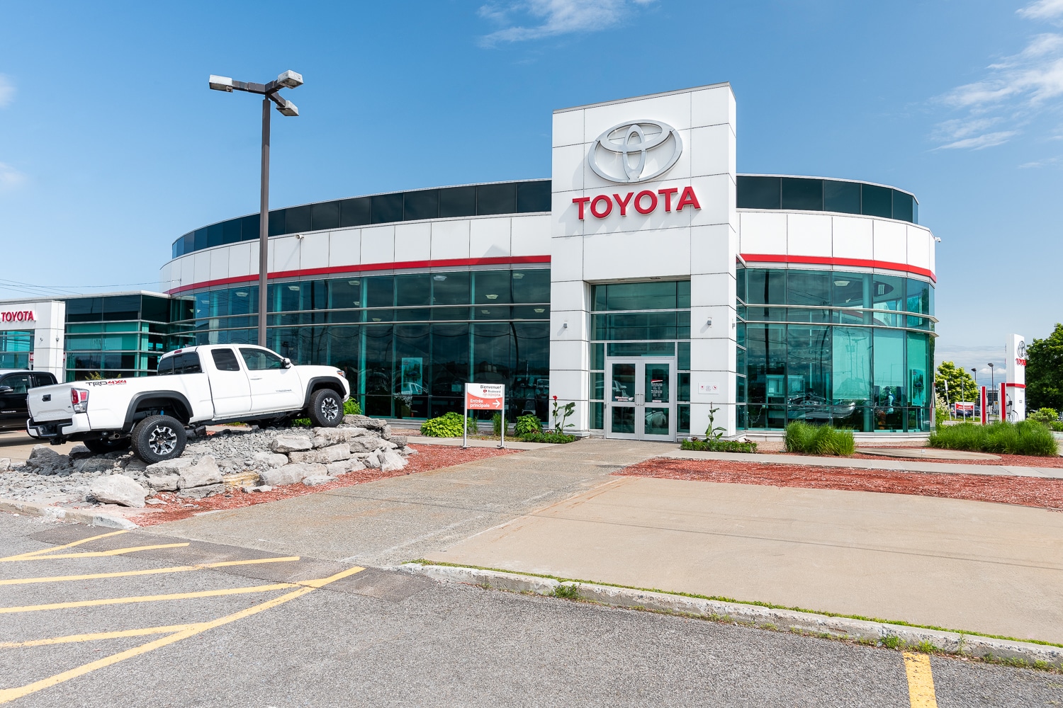 boulevard-toyota-building